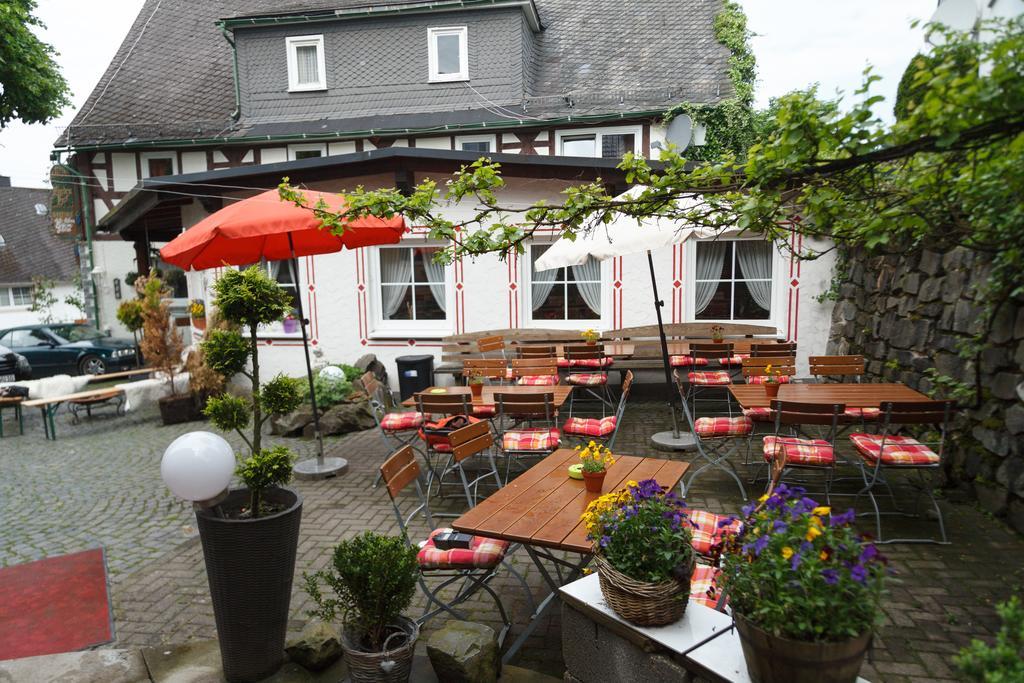 Hotel Restaurant Lindenhof บาด ลาสเฟอ ภายนอก รูปภาพ
