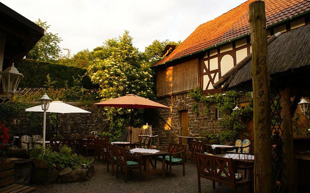 Hotel Restaurant Lindenhof บาด ลาสเฟอ ภายนอก รูปภาพ