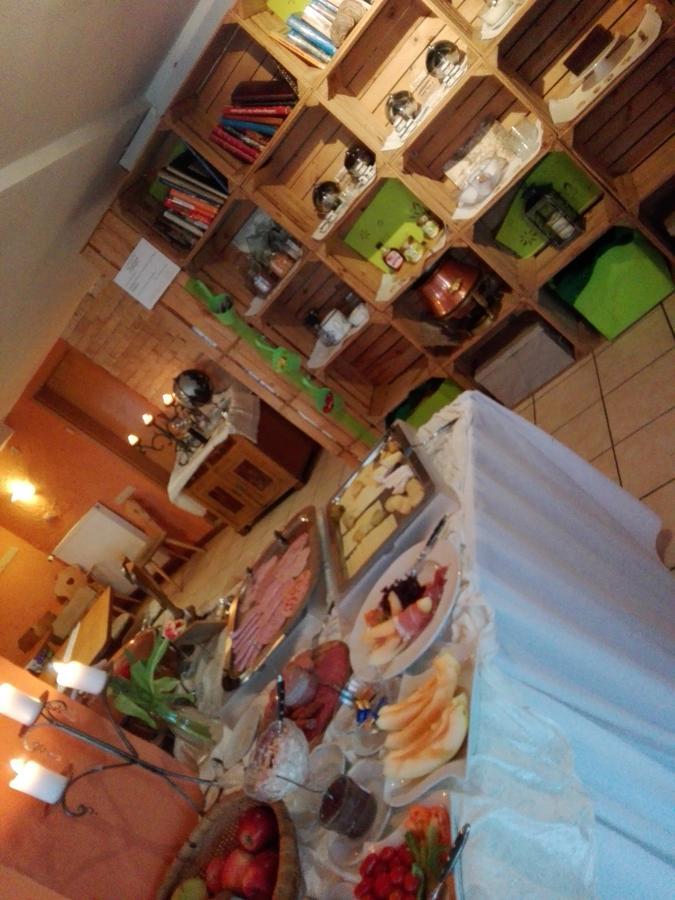 Hotel Restaurant Lindenhof บาด ลาสเฟอ ภายนอก รูปภาพ
